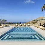 Camarades Mykonos Otel Ano Mera