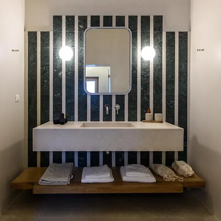 Otel Camarades Mykonos *