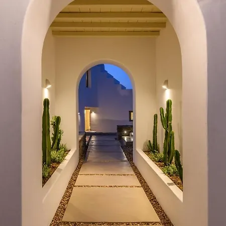 Camarades Mykonos * أنو ميرا