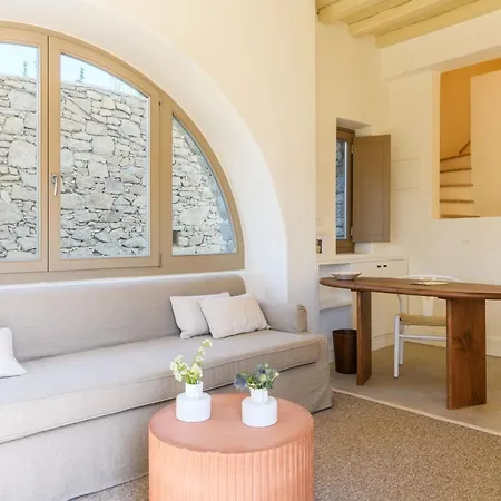 Camarades Mykonos * أنو ميرا