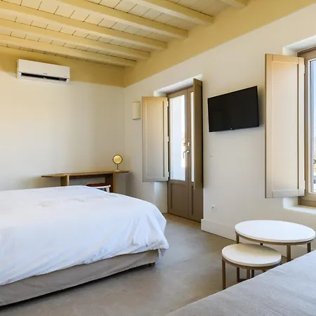 Camarades Mykonos アノ・メラ