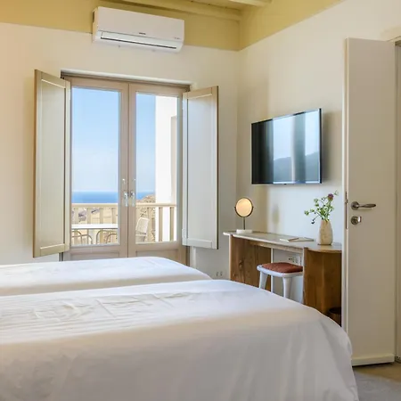 Camarades Mykonos Hotel *