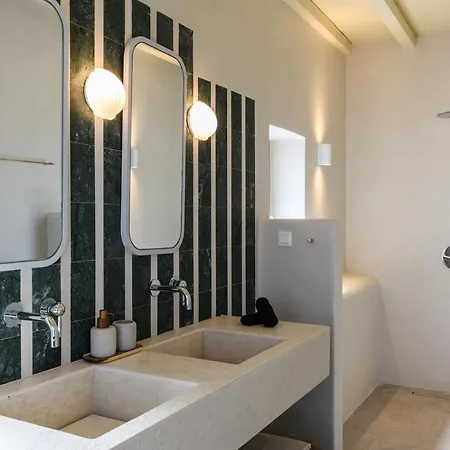 Otel Camarades Mykonos