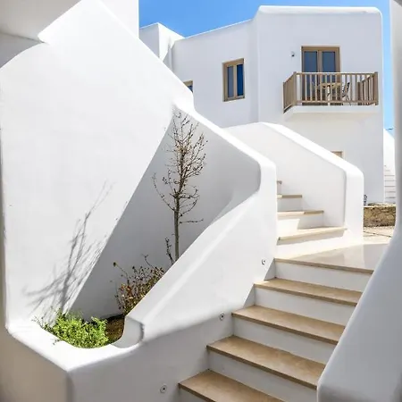 Camarades Mykonos Ano Mera