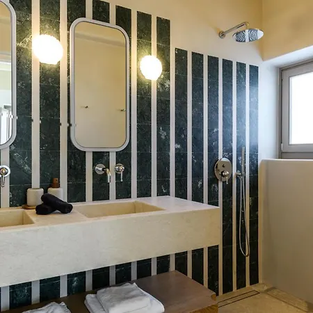 Otel Camarades Mykonos