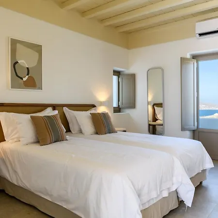 Camarades Mykonos