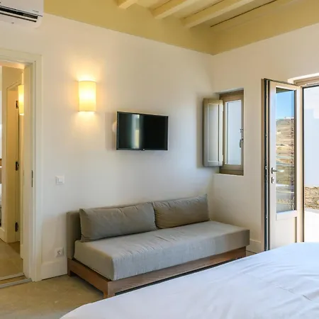 Отель Camarades Mykonos